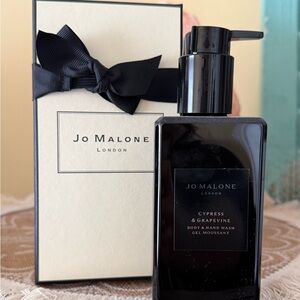 Jo Malone Black Cypress & Grapevine Cleanser